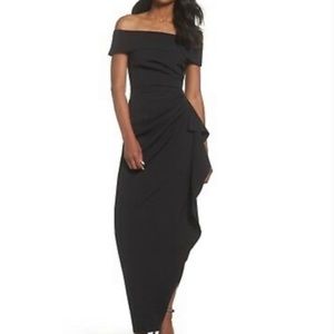 Vince Camuto Ruched Off the Shoulder Gown size 10